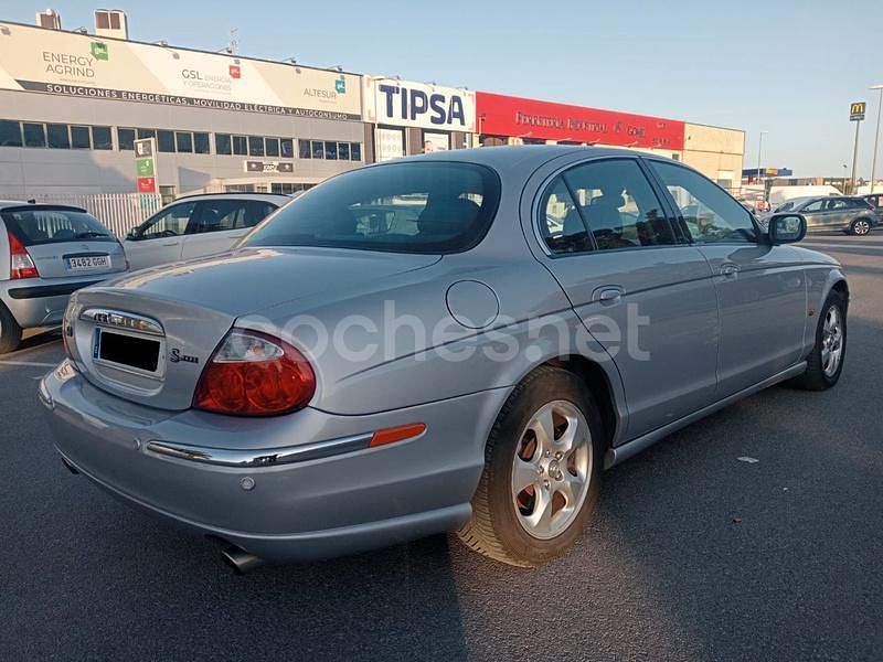Usado Jaguar S-Type Executive 238 CV (175 kW) 2002 Gris / plata Berlina