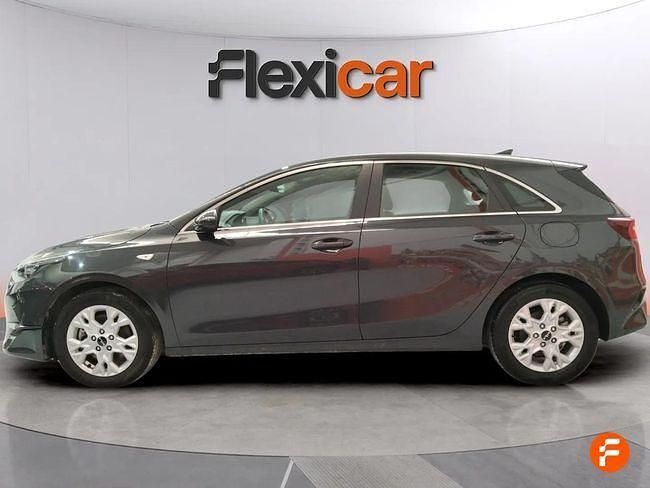 Usado Kia Ceed 100 CV (73 kW) 2023 Gris Utilitario