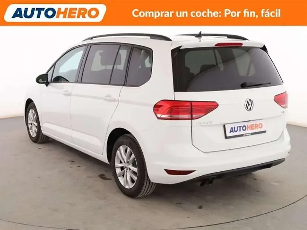 Usado VW Touran Advance 150 CV (110 kW) 2016 Blanco Monovolumen