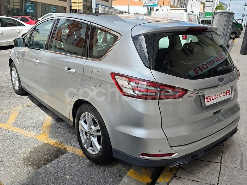 Usado Ford S-MAX Titanium 180 CV (132 kW) 2017 Gris / plata Monovolumen