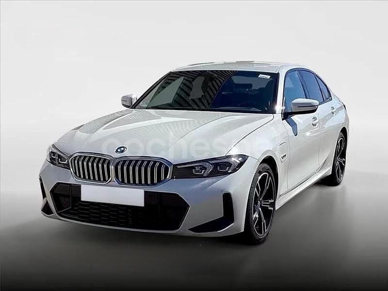 Blanco Usado 2022 BMW 330e M Sport Berlina | 36.500 € (Buen precio) - Imagen 1/4