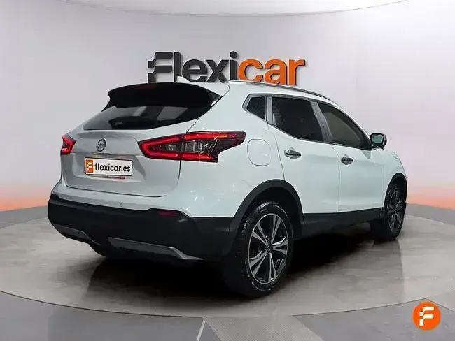 Usado Nissan Qashqai N-Connecta 115 CV (84 kW) 2018 Blanco SUV