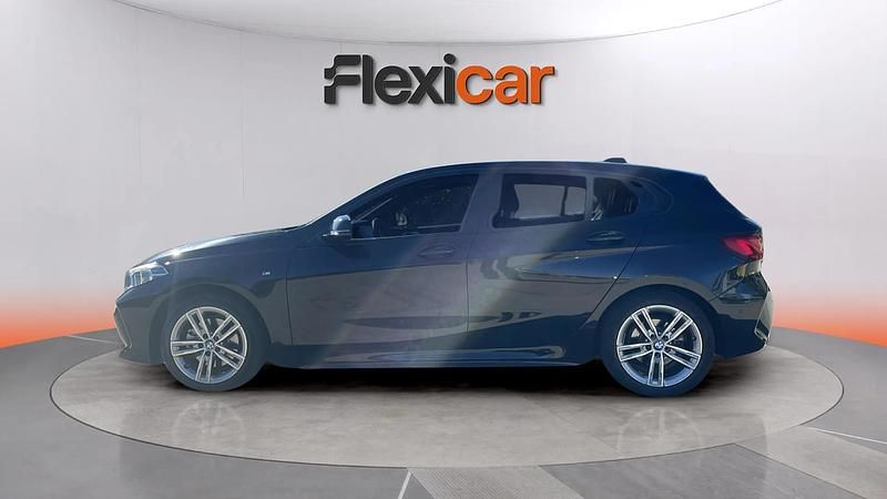 Usado BMW 118 136 CV (100 kW) 2022 Negro Utilitario