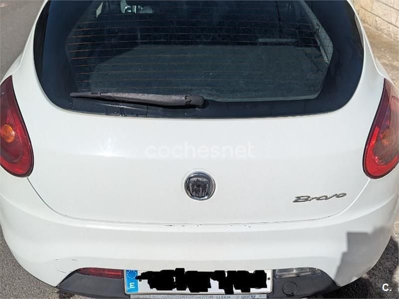 Usado Fiat Bravo Emotion 120 CV (88 kW) 2010 Blanco Utilitario