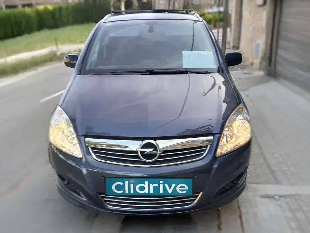 Używany Opel Zafira Cosmo 150 KM (110 kW) 2011 Niebieski Minivan