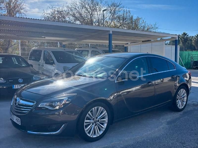 Gris / plata Usado 2014 Opel Insignia Selective Berlina | 7200 € (Precio justo) - Imagen 1/4