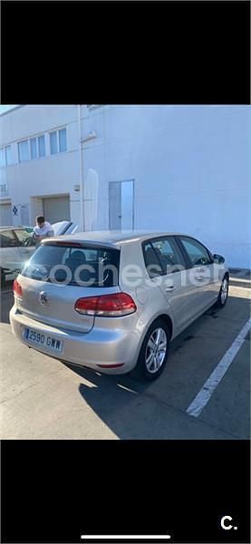 Usado VW Golf VI Advance 105 CV (77 kW) 2010 Gris / plata Utilitario