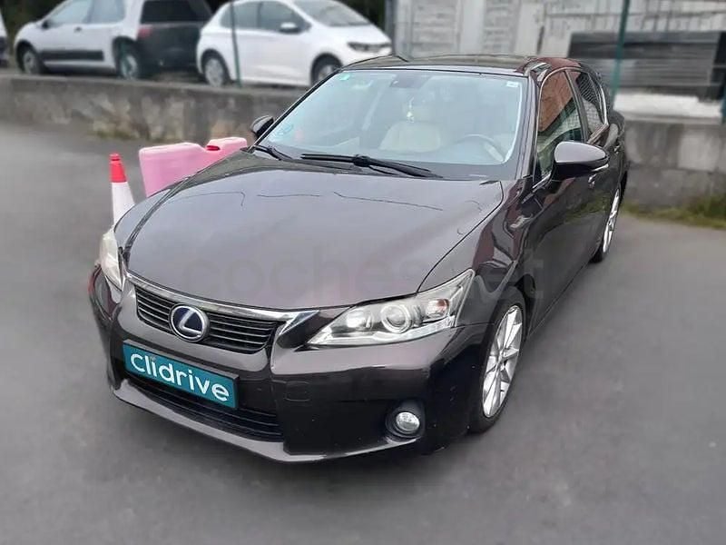 Usado Lexus CT200h 136 CV (100 kW) 2011 Beige Berlina