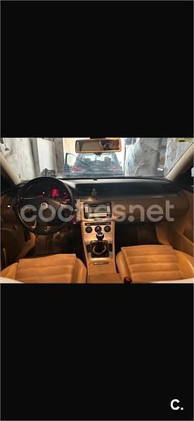 Usado VW Passat Highline 140 CV (102 kW) 2007 Negro Berlina