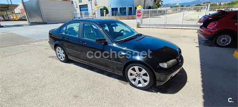 Usado BMW 320 136 CV (100 kW) 2002 Negro Familiar