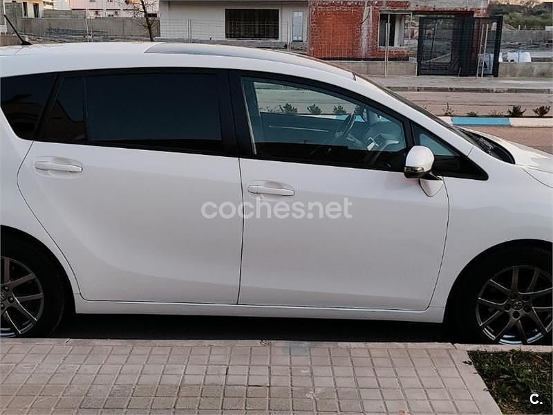 Usado Toyota Verso Advance 112 CV (82 kW) 2015 Blanco Monovolumen