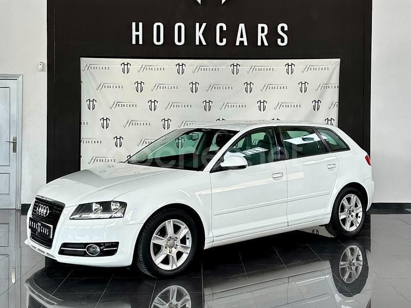 Blanco Usado 2013 Audi A3 Sportback Ambiente Berlina | 11.200 € (Precio justo) - Imagen 1/4