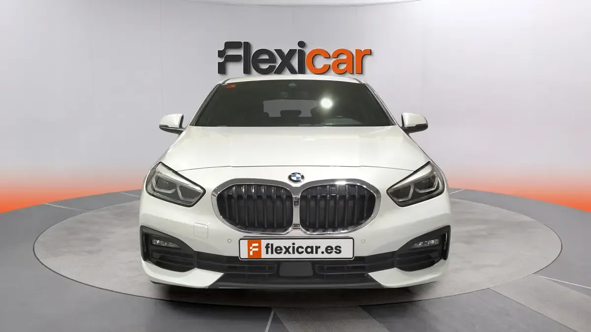 Usado BMW 116 116 CV (85 kW) 2021 Blanco Utilitario
