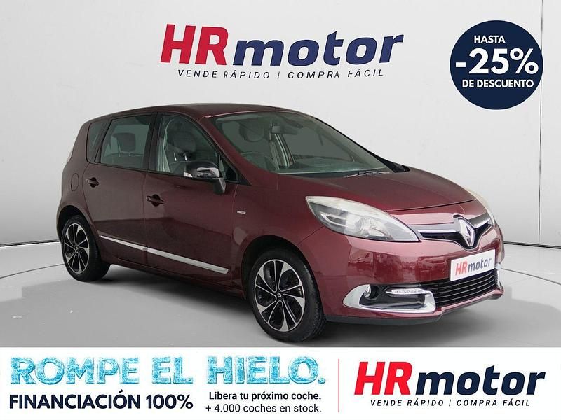 Usado Renault Scénic III Bose Edition 140 CV (102 kW) 2016 Rojo Monovolumen
