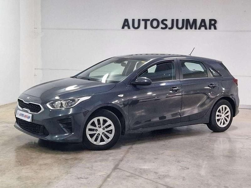 Usado Kia Ceed 120 CV (88 kW) 2018 Gris Utilitario