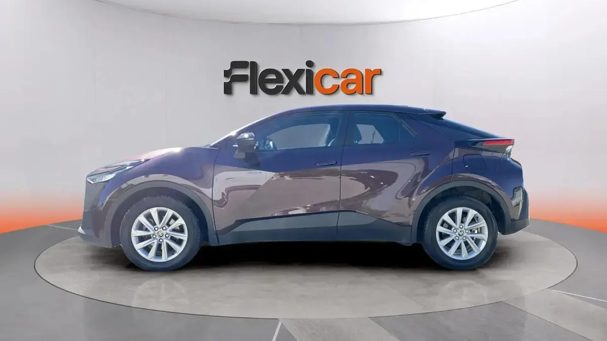 Usado Toyota C-HR Active 140 CV (102 kW) 2024 Negro SUV