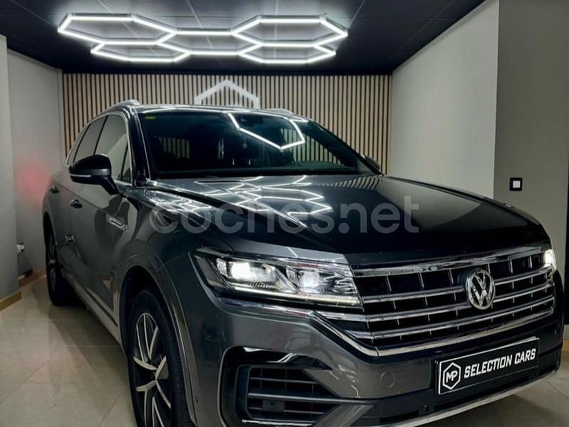 Gris / plata Usado 2019 VW Touareg R-line SUV | 39.900 € (Super precio) - Imagen 1/4