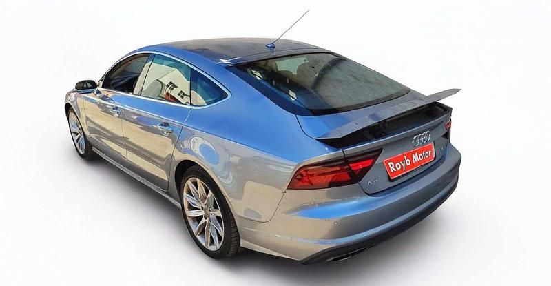Usado Audi A7 Sportback 218 CV (160 kW) 2015 Gris Utilitario