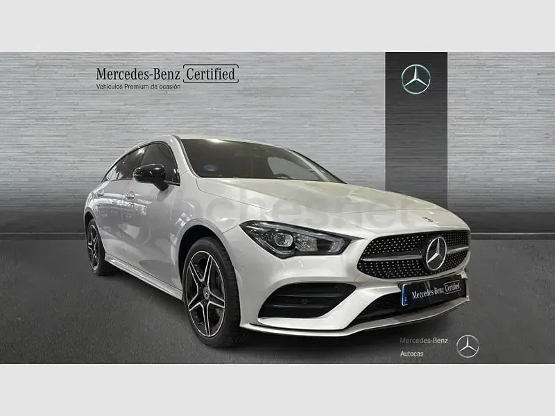 Usado Mercedes CLA250e Shooting Brake 218 CV (160 kW) 2023 Gris / plata Familiar
