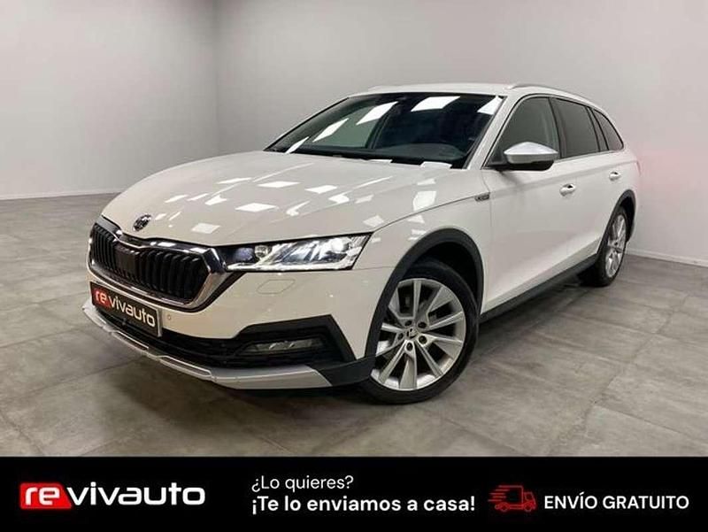 Blanco Usado 2021 Skoda Octavia Familiar | 24.490 € (Caro) - Imagen 1/4