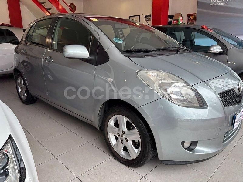 Usado Toyota Yaris 87 CV (63 kW) 2007 Azul Utilitario