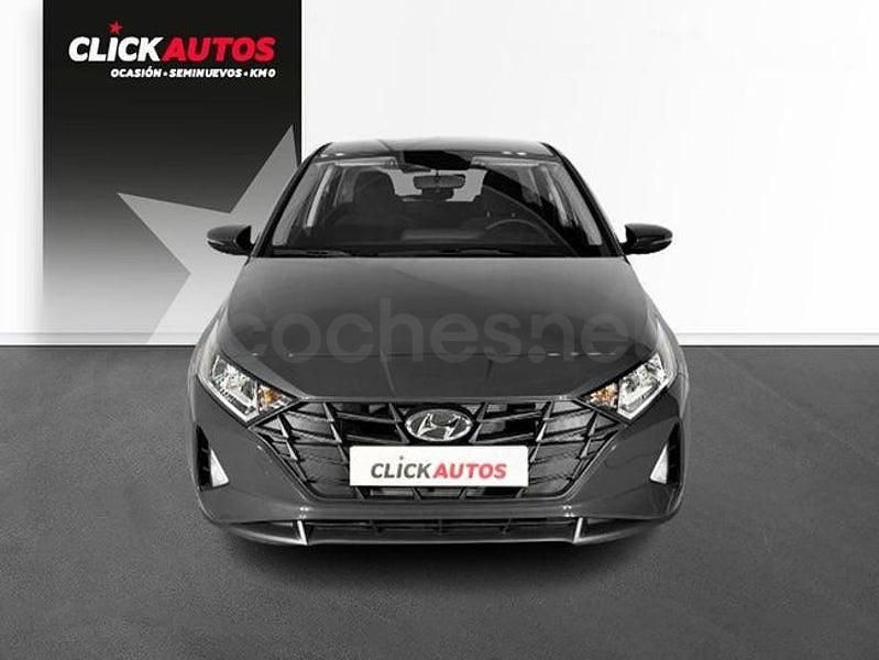Usado Hyundai i20 84 CV (61 kW) 2024 Gris / plata Utilitario