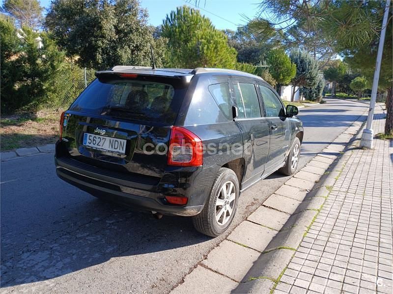 Usado Jeep Compass Limited 136 CV (100 kW) 2012 Negro SUV