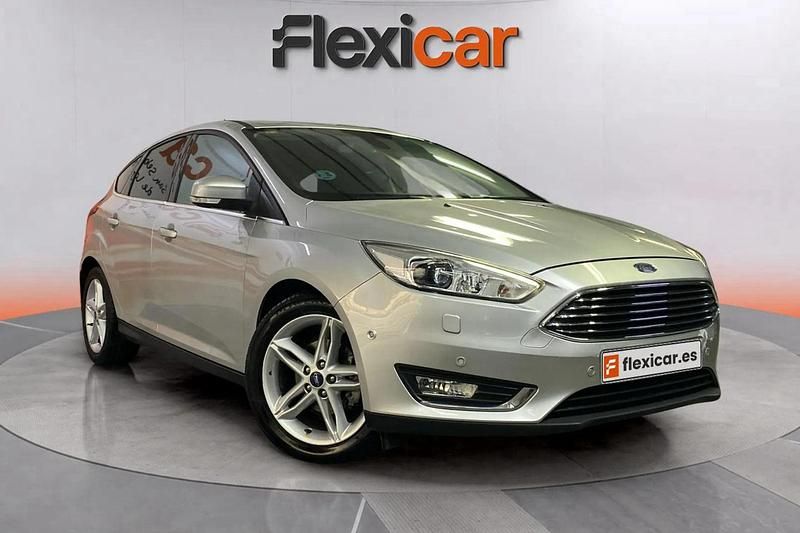 Gris Usado 2018 Ford Focus Titanium Berlina | 11.190 € (Super precio) - Imagen 1/4