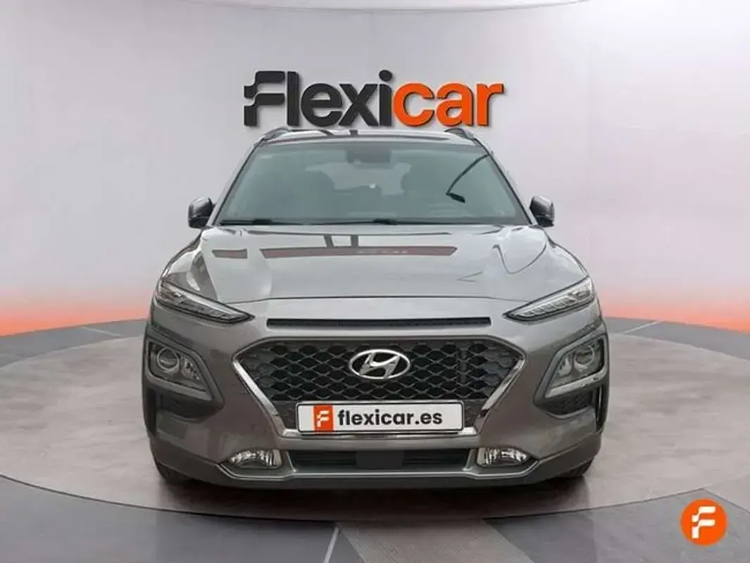 Usado Hyundai Kona 120 CV (88 kW) 2018 Gris SUV