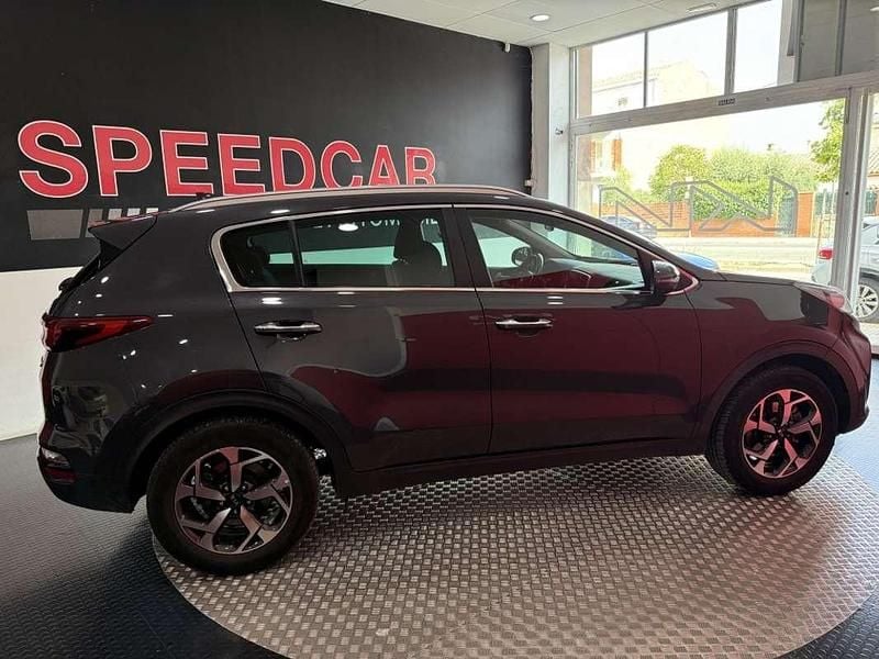 Usado Kia Sportage 136 CV (100 kW) 2020 Gris SUV