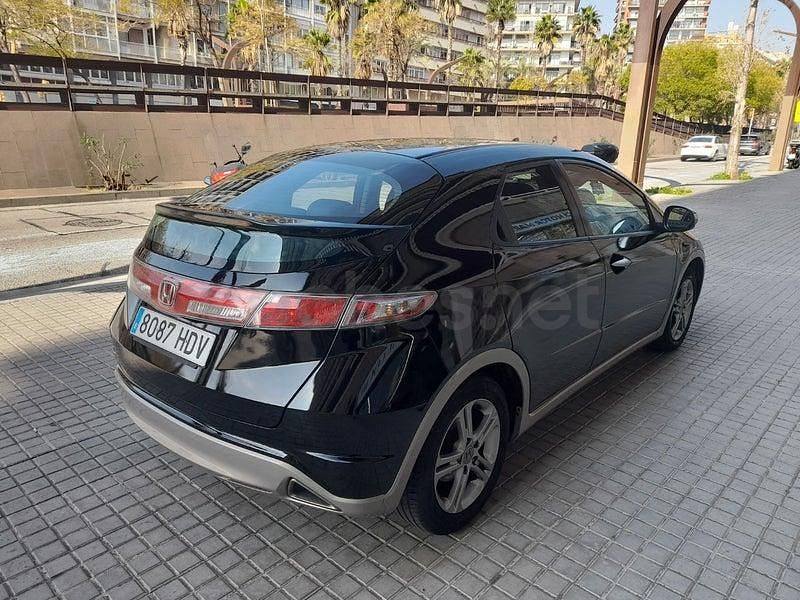 Usado Honda Civic Trend 100 CV (73 kW) 2011 Negro Berlina