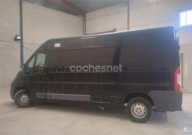 Usado Citroën Jumper 130 CV (95 kW) 2012 Negro Monovolumen