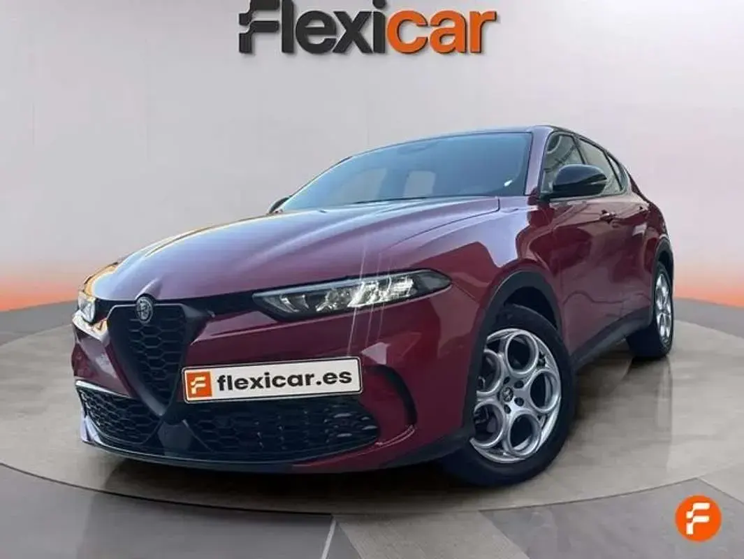 Usado Alfa Romeo Tonale Sprint 131 CV (96 kW) 2023 Rojo SUV
