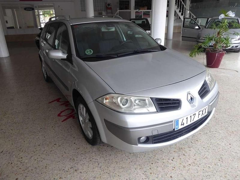 Gris Usado 2007 Renault Mégane GrandTour Expression Familiar | 2890 € - Imagen 1/4