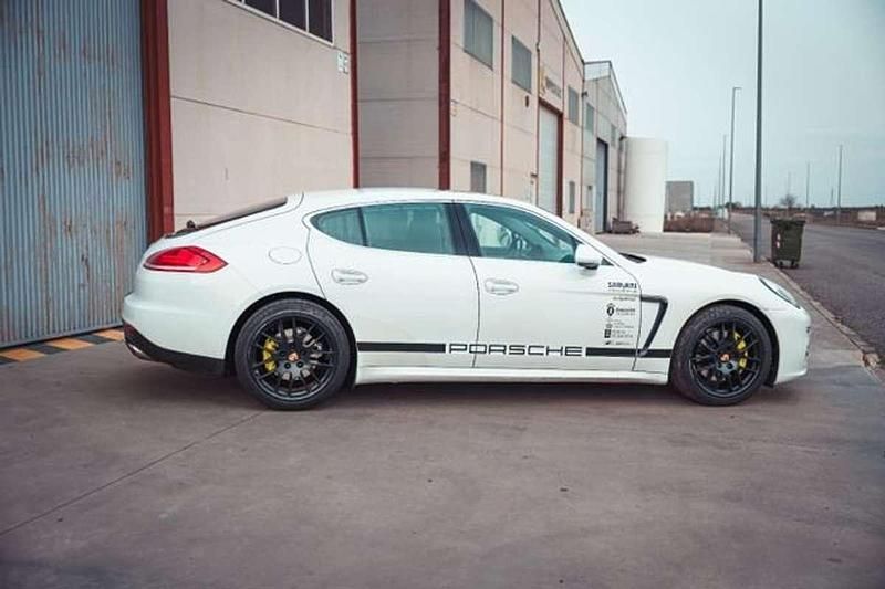 Usado Porsche Panamera S 462 CV (339 kW) 2015 Blanco Berlina