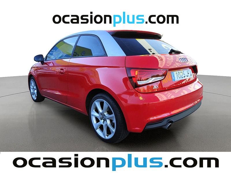 Usado Audi A1 90 CV (66 kW) 2015 Rojo Utilitario