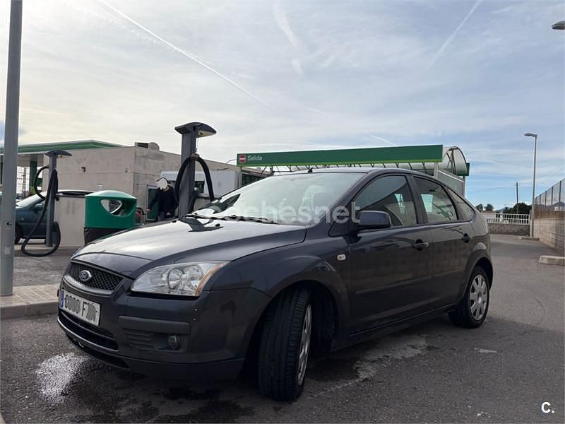 Usado Ford Focus Trend 115 CV (84 kW) 2008 Azul Berlina