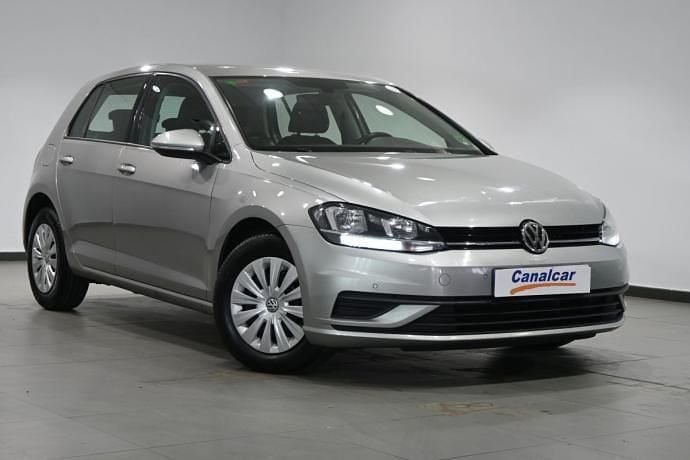 Usado VW Golf VII Edition 116 CV (85 kW) 2018 Plateado Utilitario
