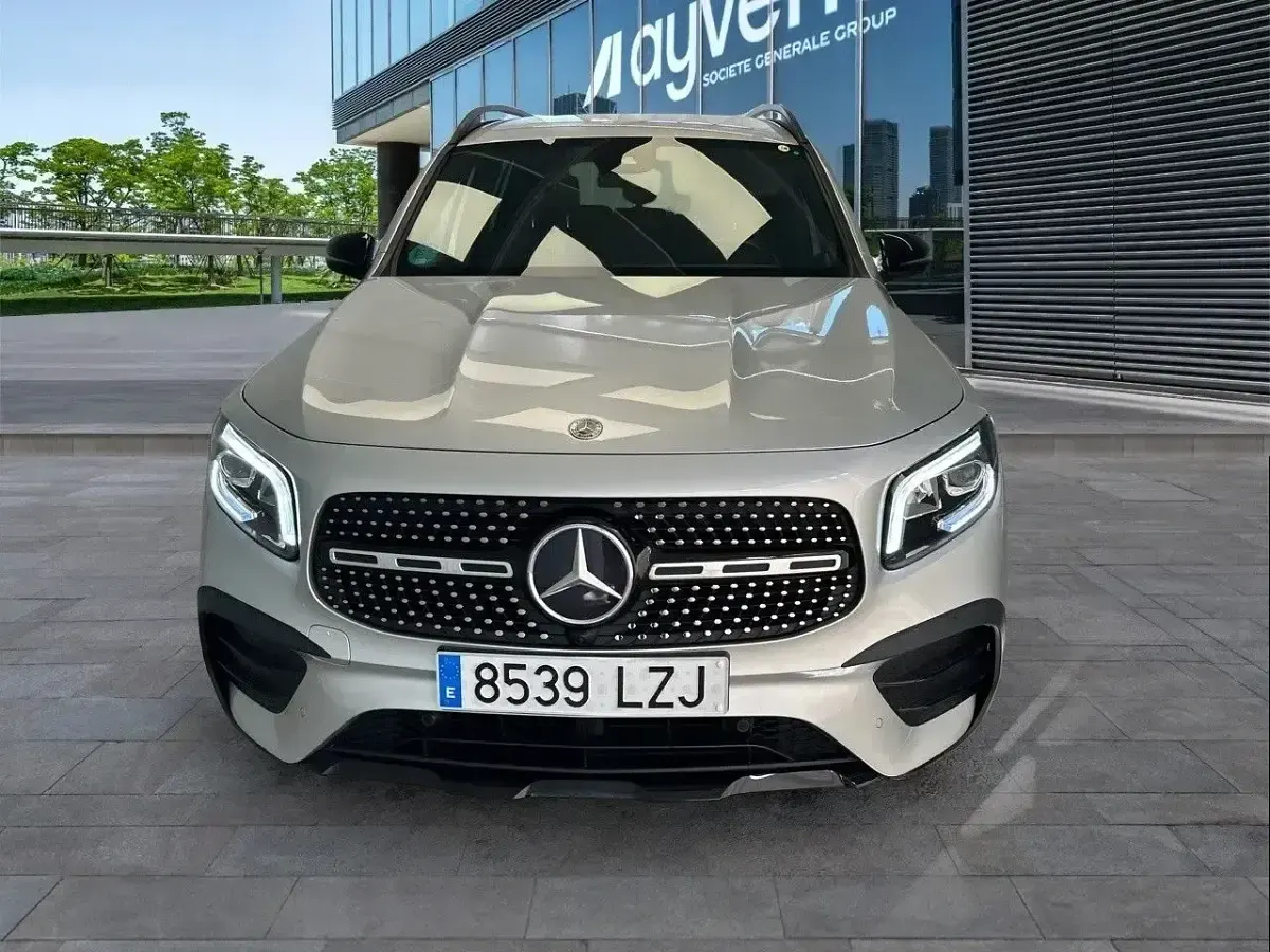Usado Mercedes GLB200 150 CV (110 kW) 2022 Gris / plata SUV