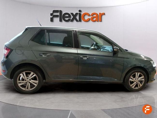 Usado Skoda Fabia 95 CV (69 kW) 2020 Gris