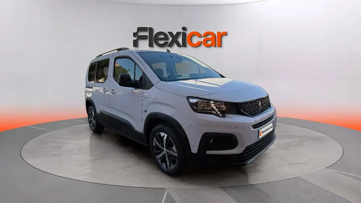 Usado Peugeot Rifter Allure 101 CV (74 kW) 2023 Monovolumen