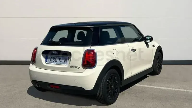 Usado Mini Cooper D 116 CV (85 kW) 2018 Beige Utilitario