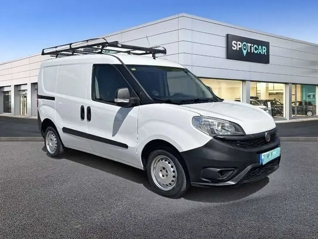 Nowe Fiat Doblò 101 KM (74 kW) 2025 Biały Minivan