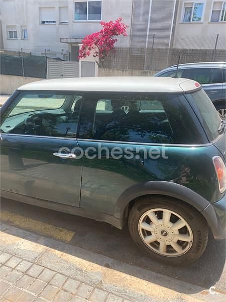 Usado Mini ONE 90 CV (66 kW) 2003 Verde Utilitario