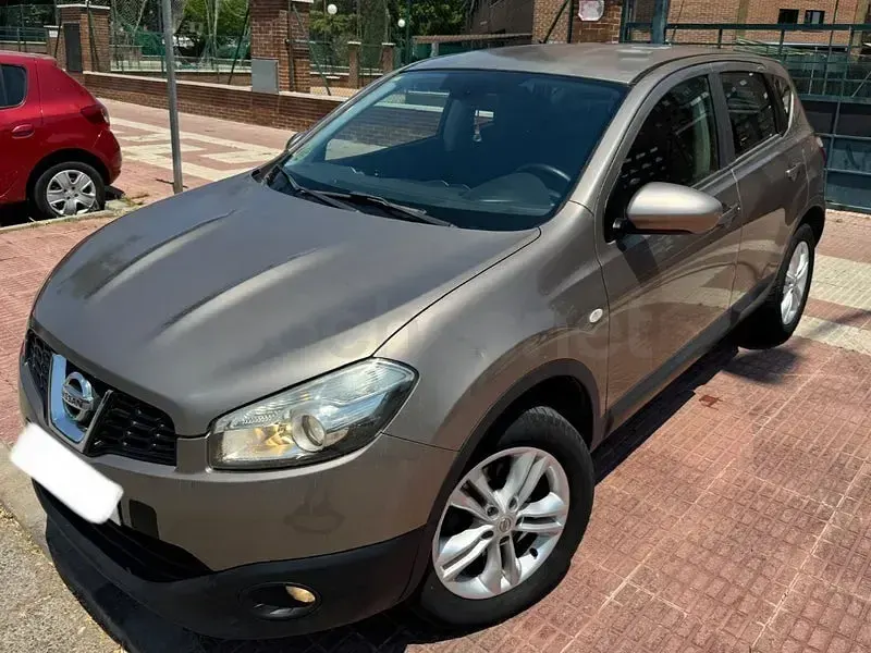 Usado Nissan Qashqai Acenta 110 CV (80 kW) 2011 Beige SUV