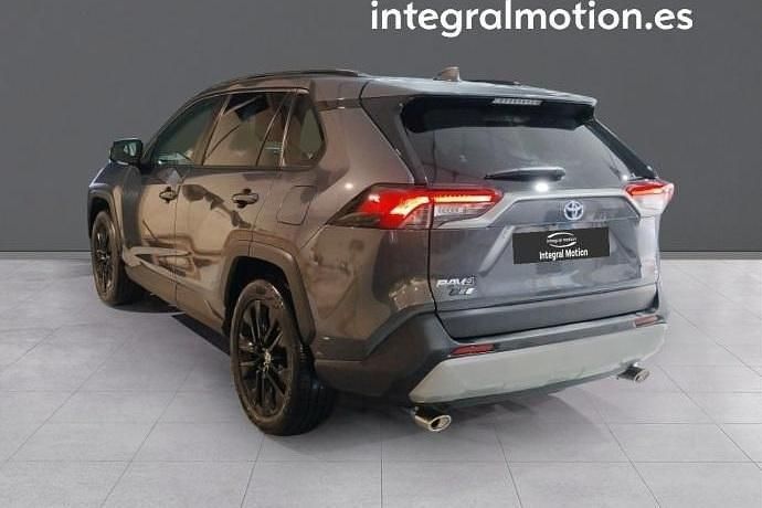 Usado Toyota RAV4 Hybrid Style 217 CV (159 kW) 2022 SUV
