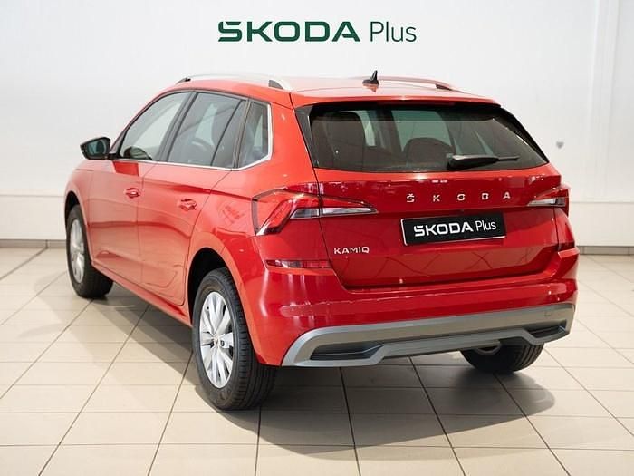 Rojo Usado 2022 Skoda Kamiq Ambition SUV | 18.990 € (Precio justo) - Imagen 1/4