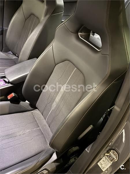 Usado Cupra Leon VZ 245 CV (180 kW) 2024 Gris / plata Berlina