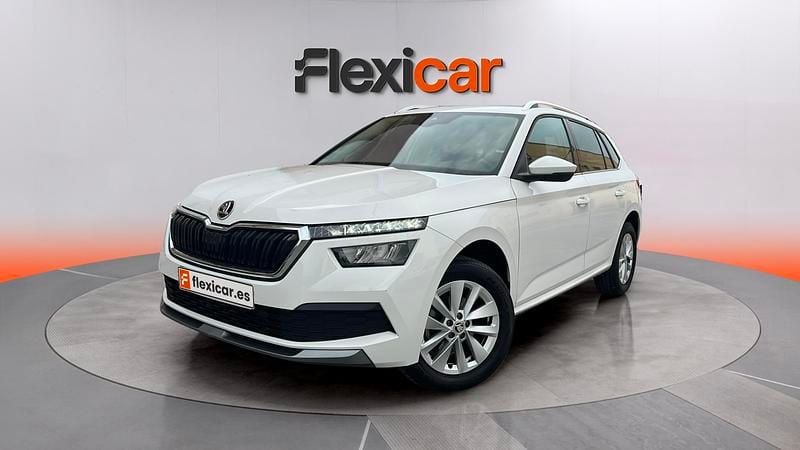 Usado Skoda Kamiq Selection 95 CV (69 kW) 2023 Blanco SUV