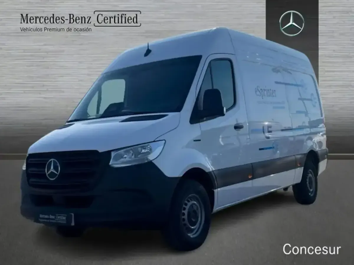 Usado Mercedes E-Sprinter 2025 Van